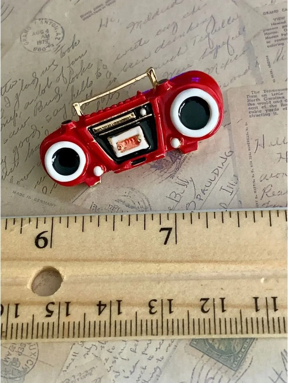 Retro Red Boombox Enamel Pin - Fun Radio Music Lover Gift Brooch